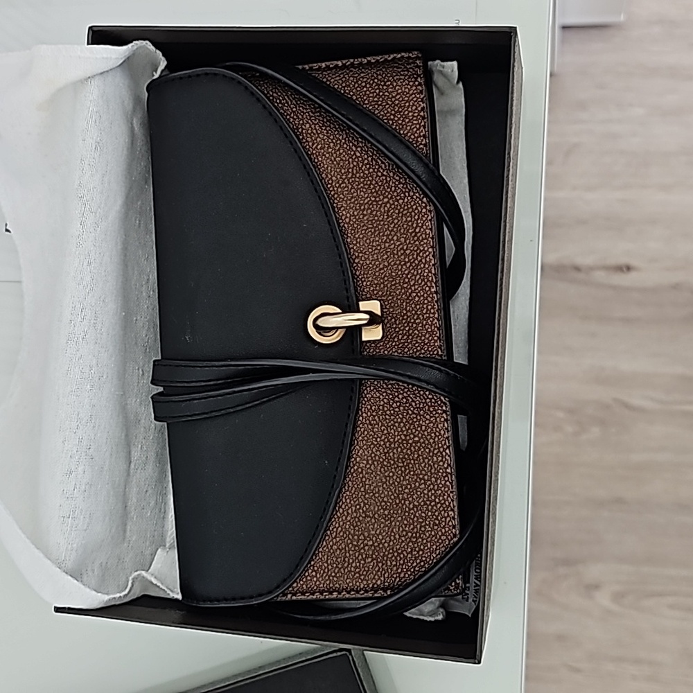 Charles & Keith Crossbody Wallet
